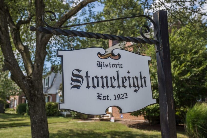 stoneleigh sign