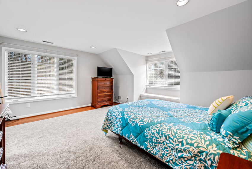 52-web-or-mls-3 Deer Woods Ct52