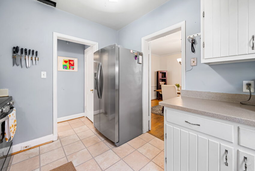 14-web-or-mls-7209 Oxford Rd14