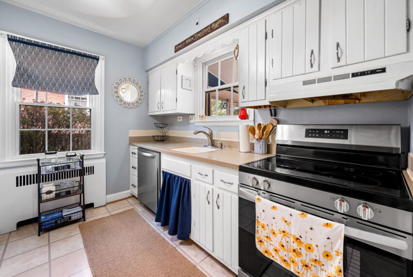 15-web-or-mls-7209 Oxford Rd15