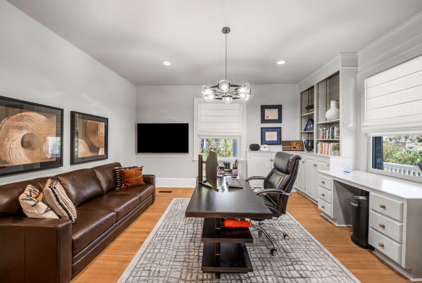 32-web-or-mls-4502 Roland Ave32
