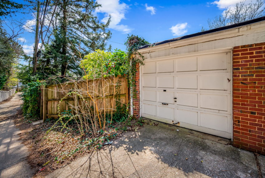 36-web-or-mls-7209 Oxford Rd36
