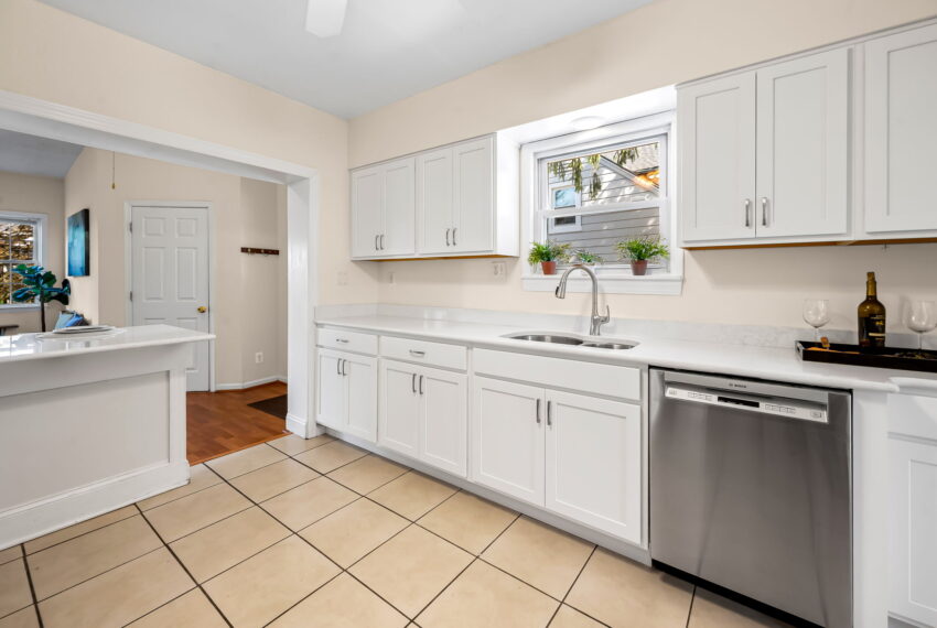 56-web-or-mls-7016 Kenleigh Rd205 (2)