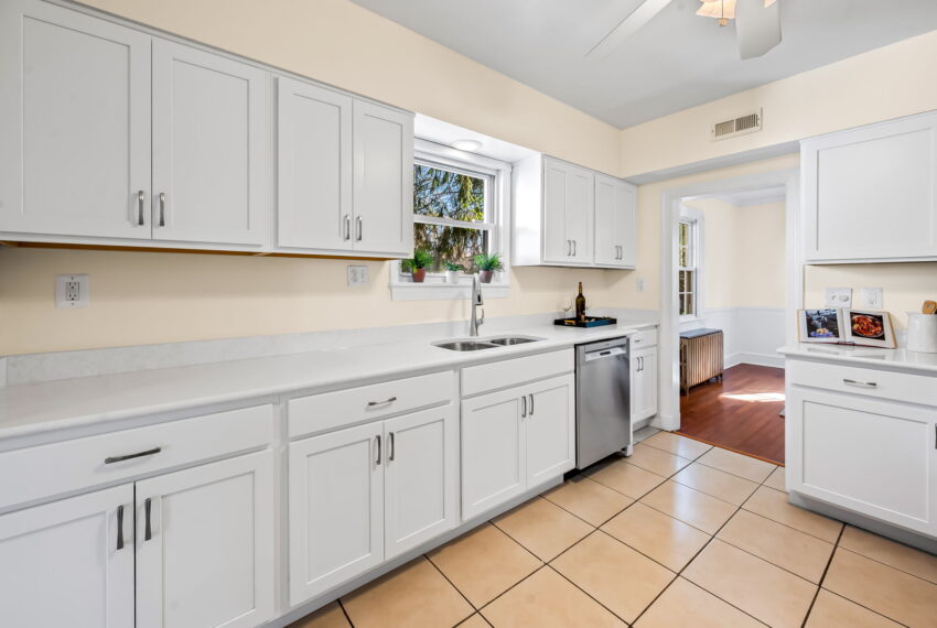 57-web-or-mls-7016 Kenleigh Rd206 (2)