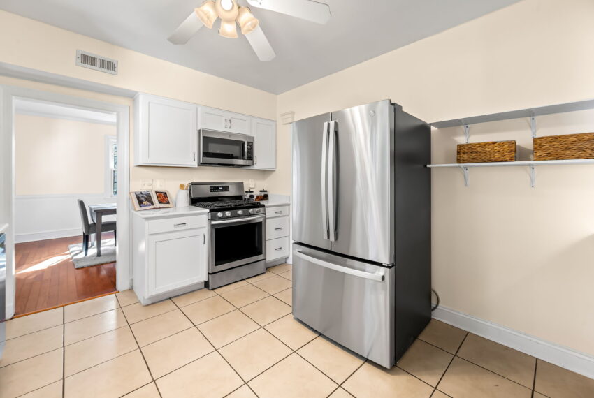 59-web-or-mls-7016 Kenleigh Rd208 (2)
