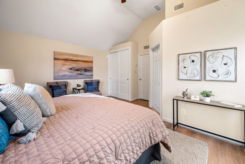 63-web-or-mls-7016 Kenleigh Rd212 (2)