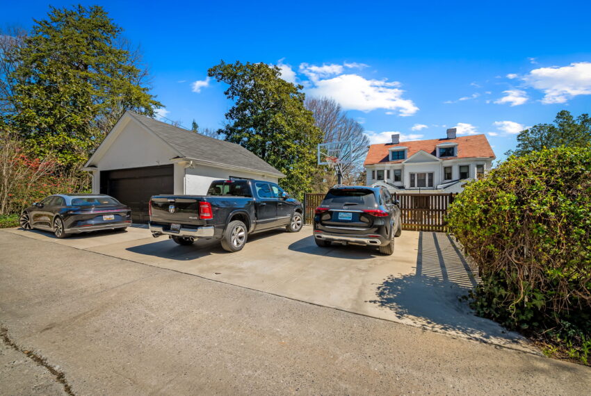 77-web-or-mls-4502 Roland Ave77