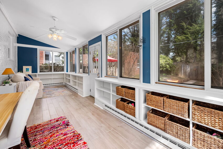 8-web-or-mls-7209 Oxford Rd8