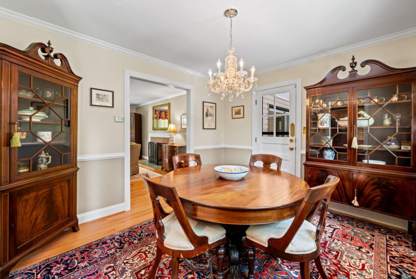11-web-or-mls-1902 Northleigh Rd 11_