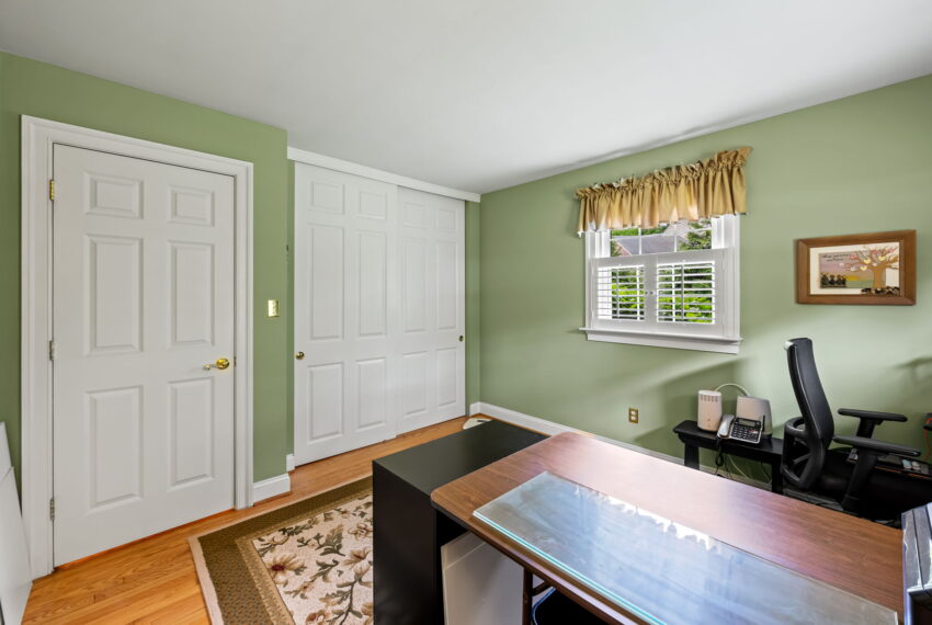 23-web-or-mls-1902 Northleigh Rd 23_