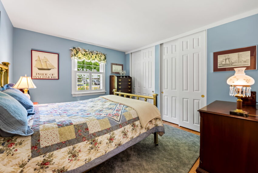 24-web-or-mls-1902 Northleigh Rd 24_