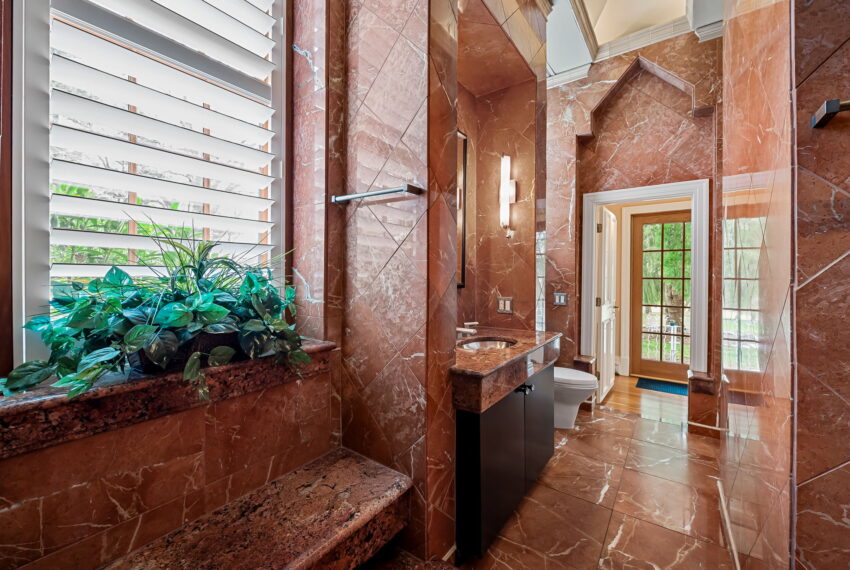27-web-or-mls-7 Stoddard Ct27