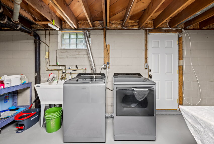 29-web-or-mls-1902 Northleigh Rd 29_