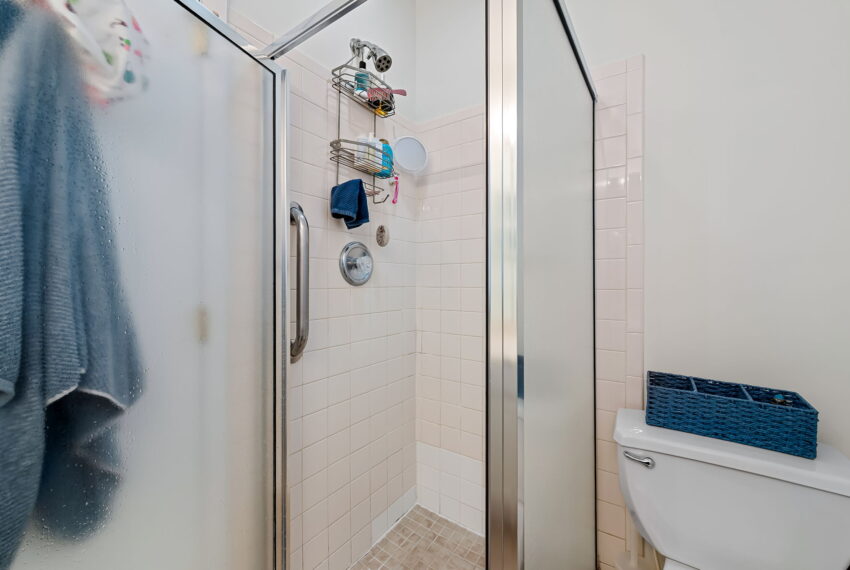 31-web-or-mls-805 Litchfield Rd31