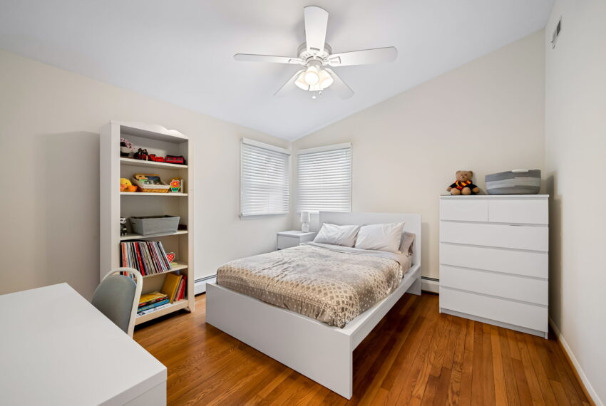 34-web-or-mls-805 Litchfield Rd34