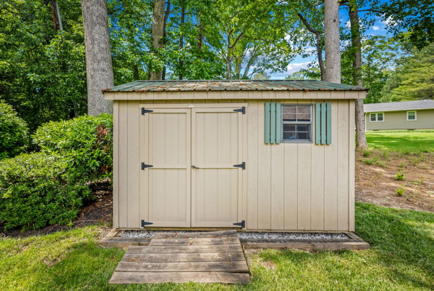 40-web-or-mls-1902 Northleigh Rd 40_