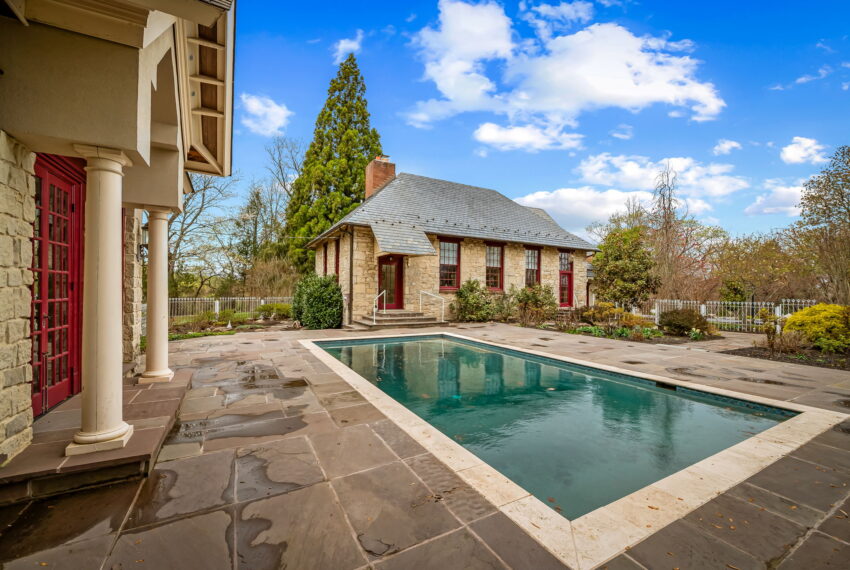 42-web-or-mls-7 Stoddard Ct42
