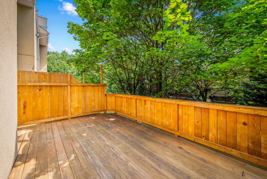 18-web-or-mls-5210 Tabard Ct 18_