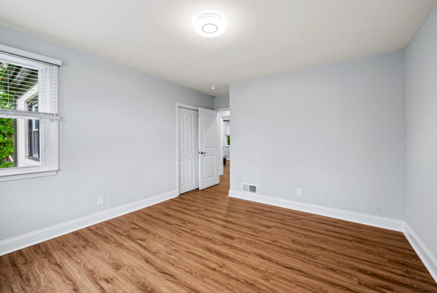 24-web-or-mls-904 Stevenson Ln 24_