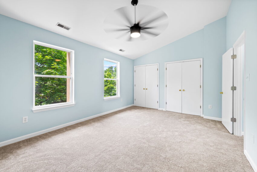 25-web-or-mls-5210 Tabard Ct 25_