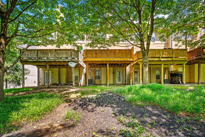 34-web-or-mls-5210 Tabard Ct 34_