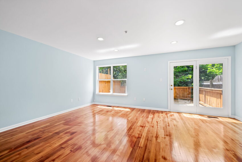 9-web-or-mls-5210 Tabard Ct 9_